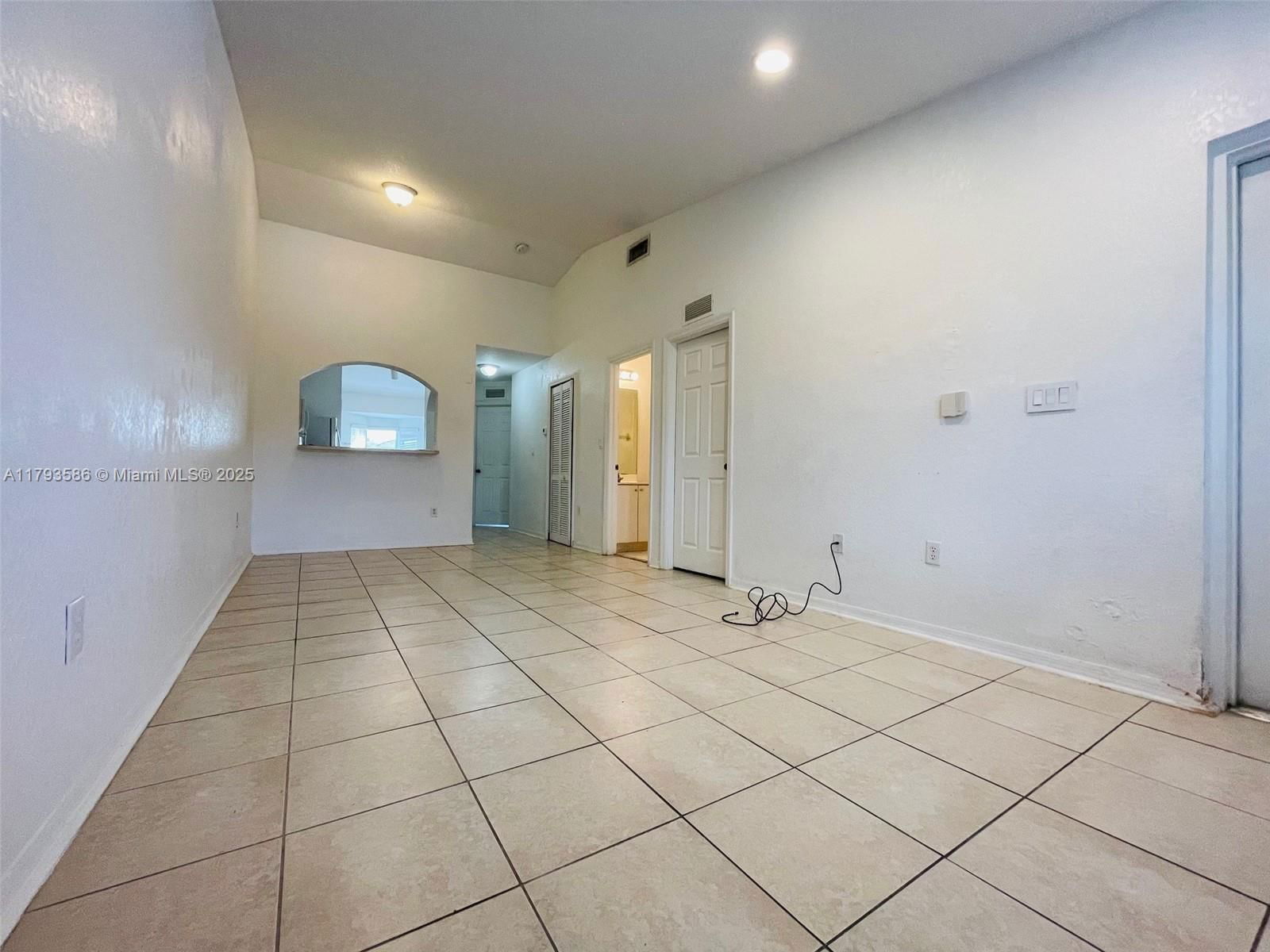 Real estate property located at 940 34th Ave #202, Miami-dade, Monterey At Malibu Bay Co, Homestead, FL