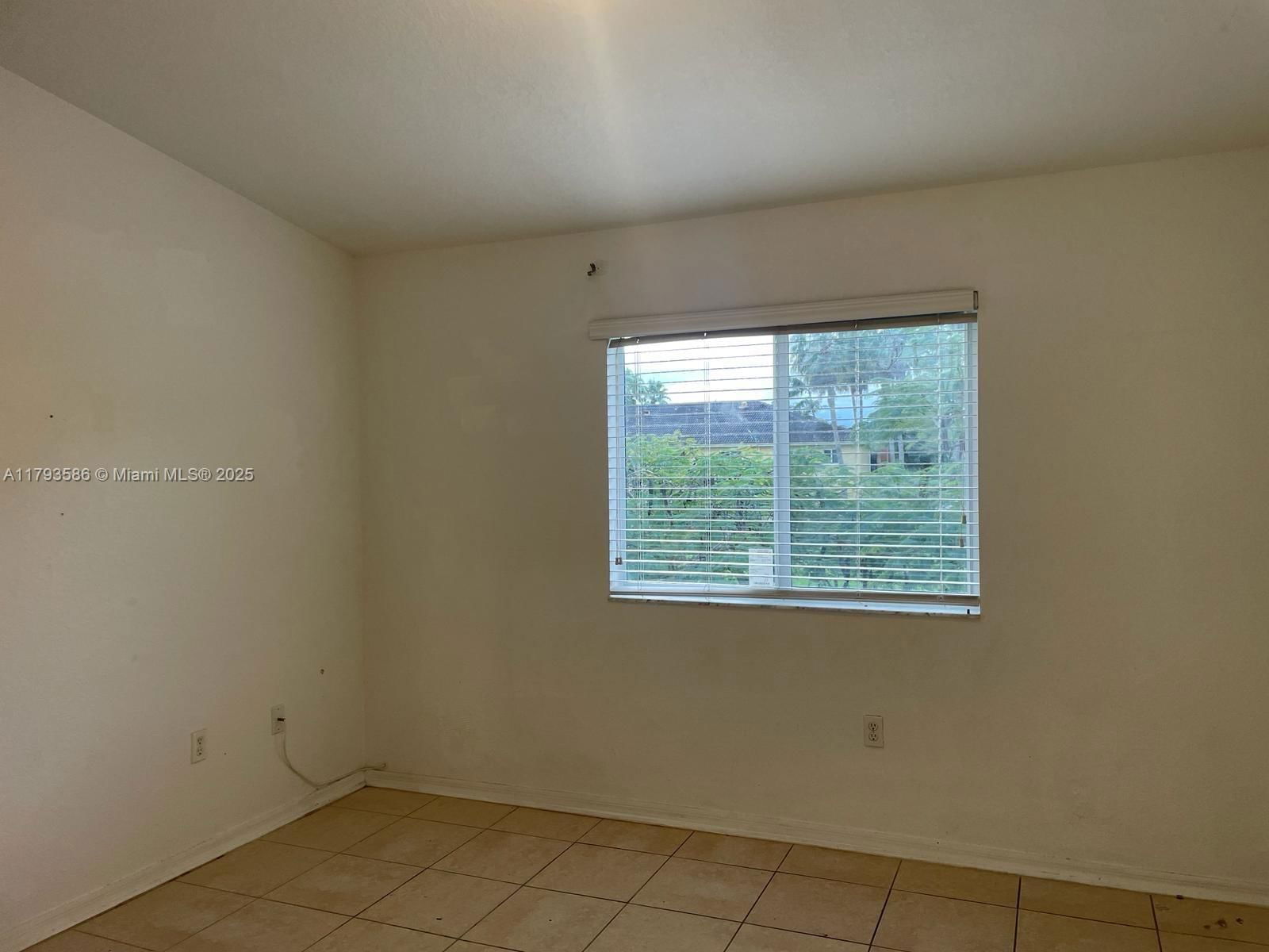 Real estate property located at 940 34th Ave #202, Miami-dade, Monterey At Malibu Bay Co, Homestead, FL