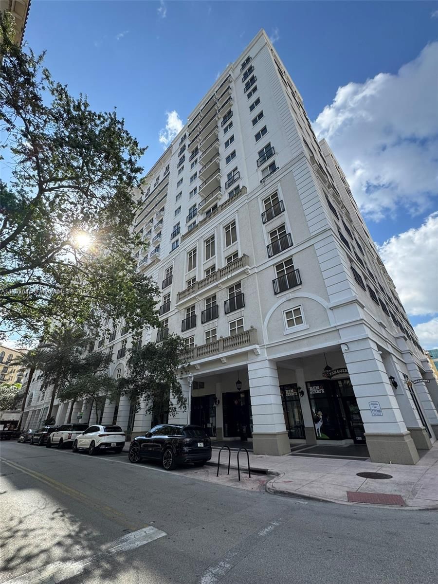 Real estate property located at 10 Aragon Ave #717, Miami-dade, Ten Aragon Condo, Coral Gables, FL