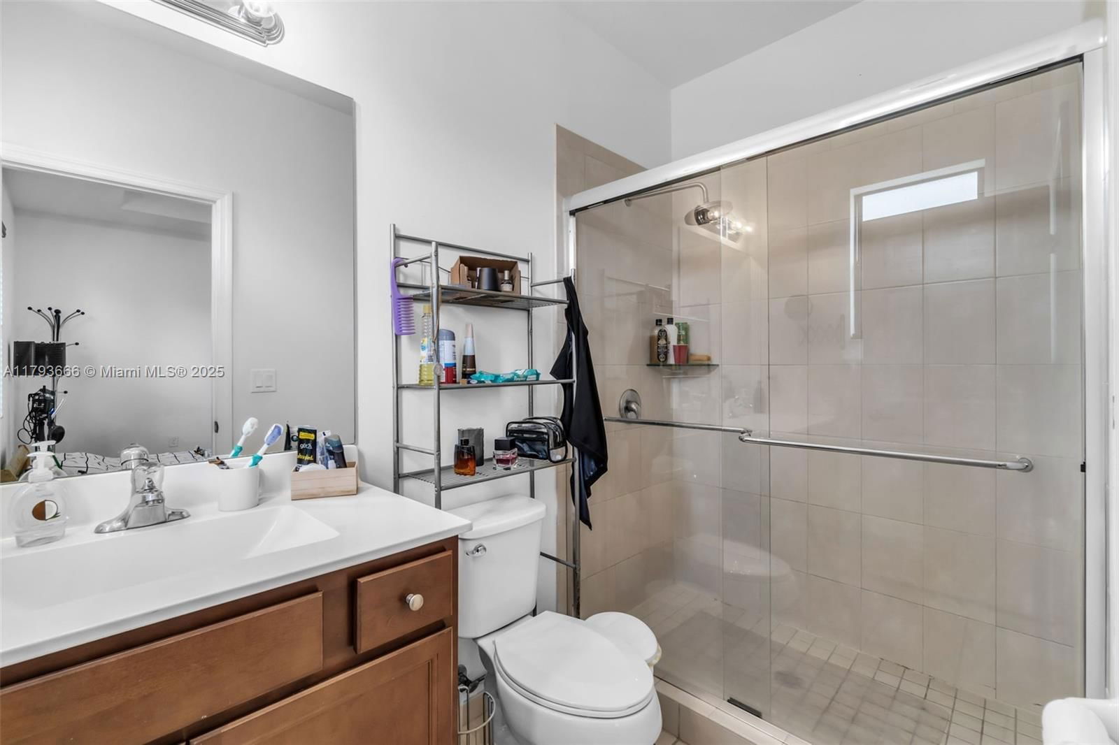 Real estate property located at 9371 33rd Ave, Miami-dade, Bonterra, Hialeah, FL