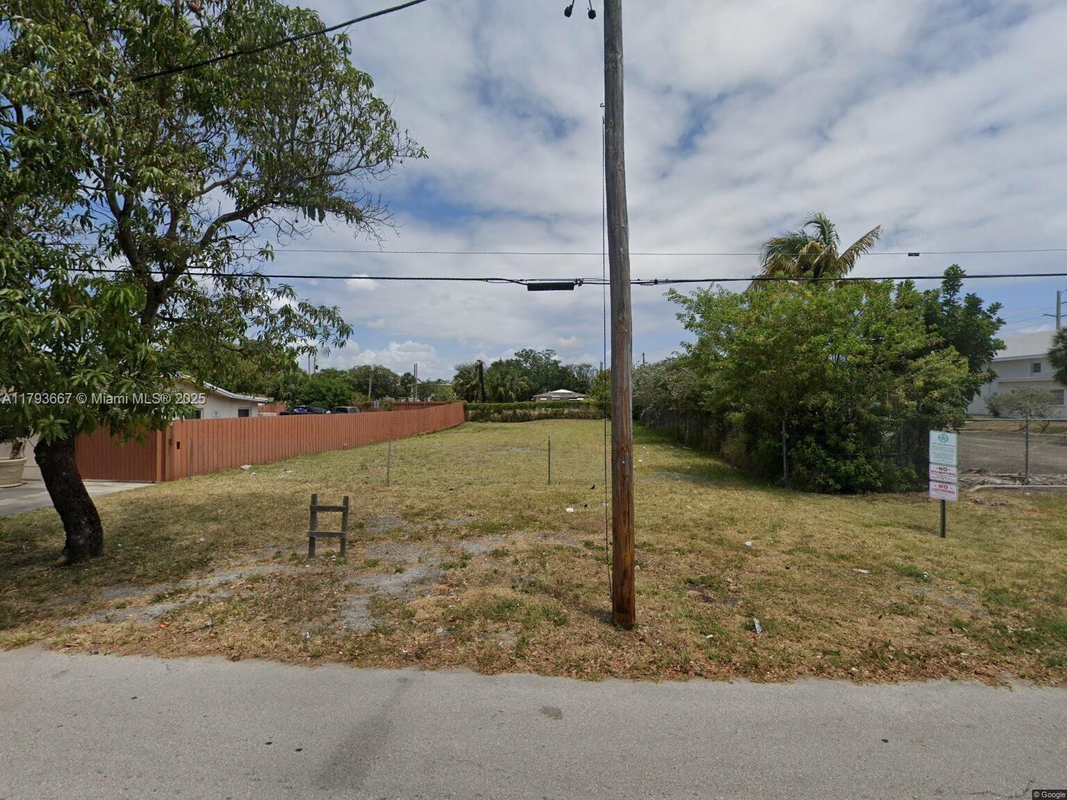 Real estate property located at 325 4th St, Broward, N/a, Pompano Beach, FL
