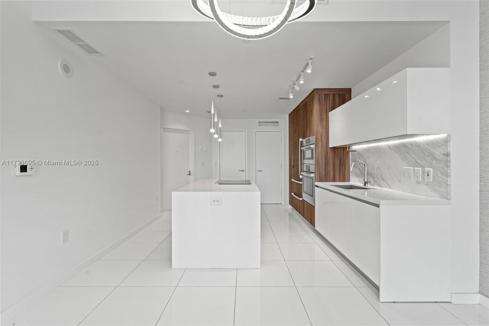 Real estate property located at 851 1st Ave #1506, Miami-dade, Paramount Miami Worldcent, Miami, FL