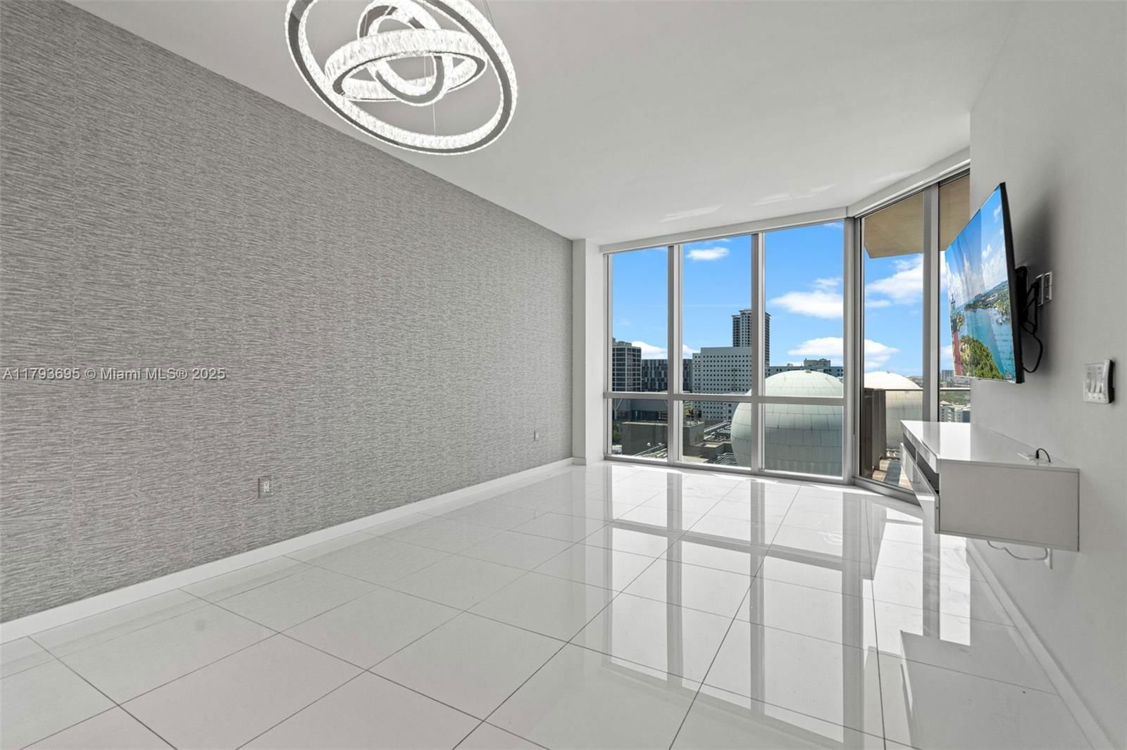 Real estate property located at 851 1st Ave #1506, Miami-dade, Paramount Miami Worldcent, Miami, FL