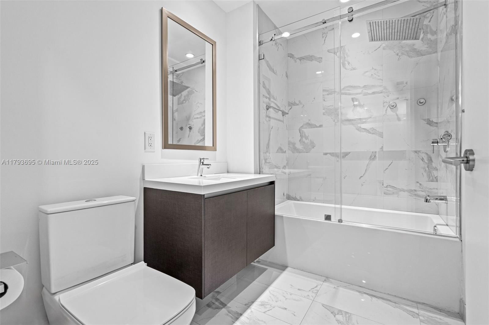 Real estate property located at 851 1st Ave #1506, Miami-dade, Paramount Miami Worldcent, Miami, FL