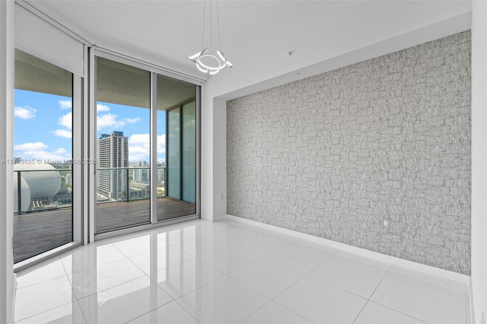 Real estate property located at 851 1st Ave #1506, Miami-dade, Paramount Miami Worldcent, Miami, FL