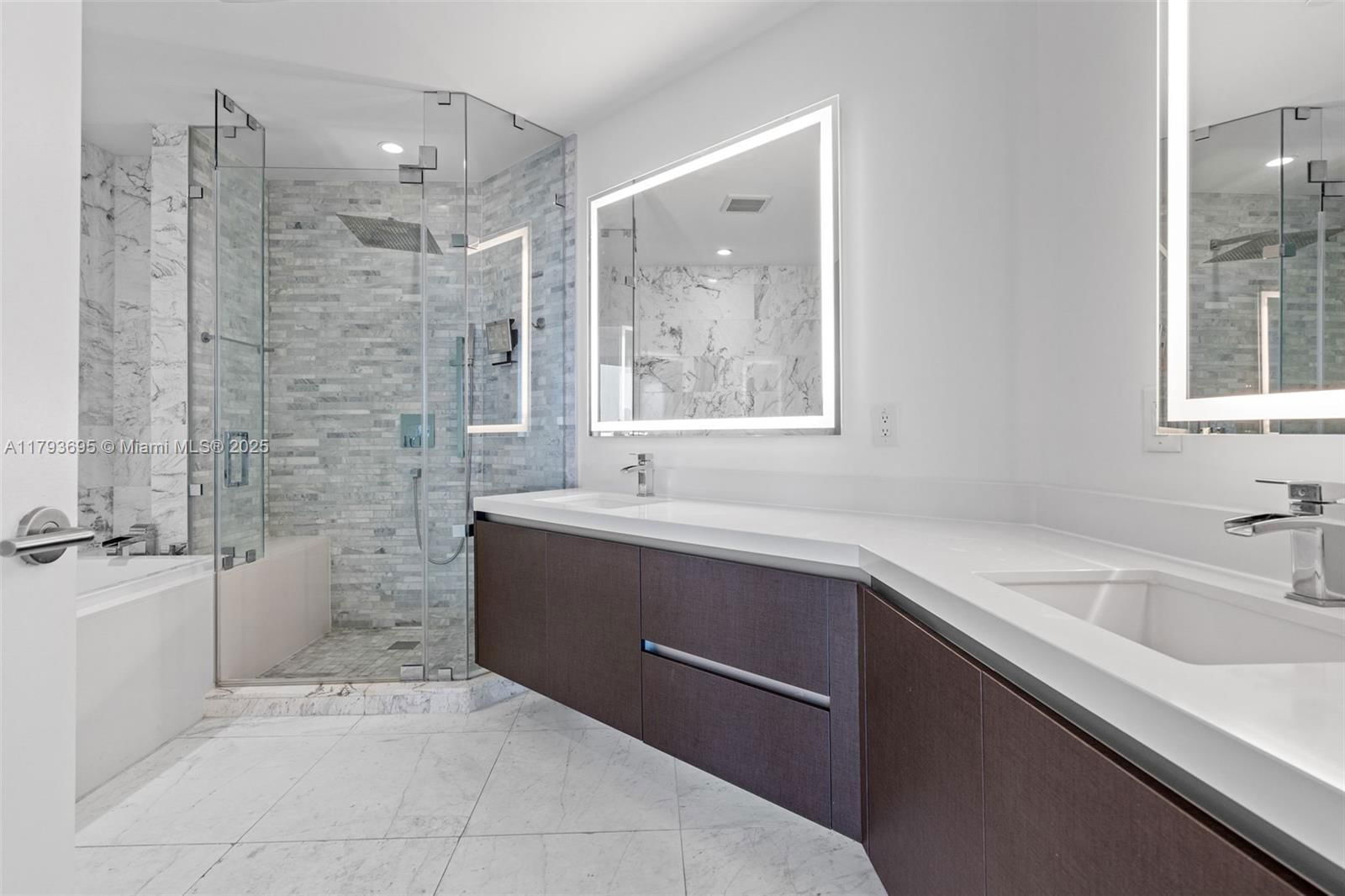 Real estate property located at 851 1st Ave #1506, Miami-dade, Paramount Miami Worldcent, Miami, FL