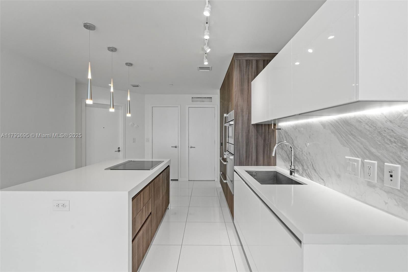 Real estate property located at 851 1st Ave #1506, Miami-dade, Paramount Miami Worldcent, Miami, FL