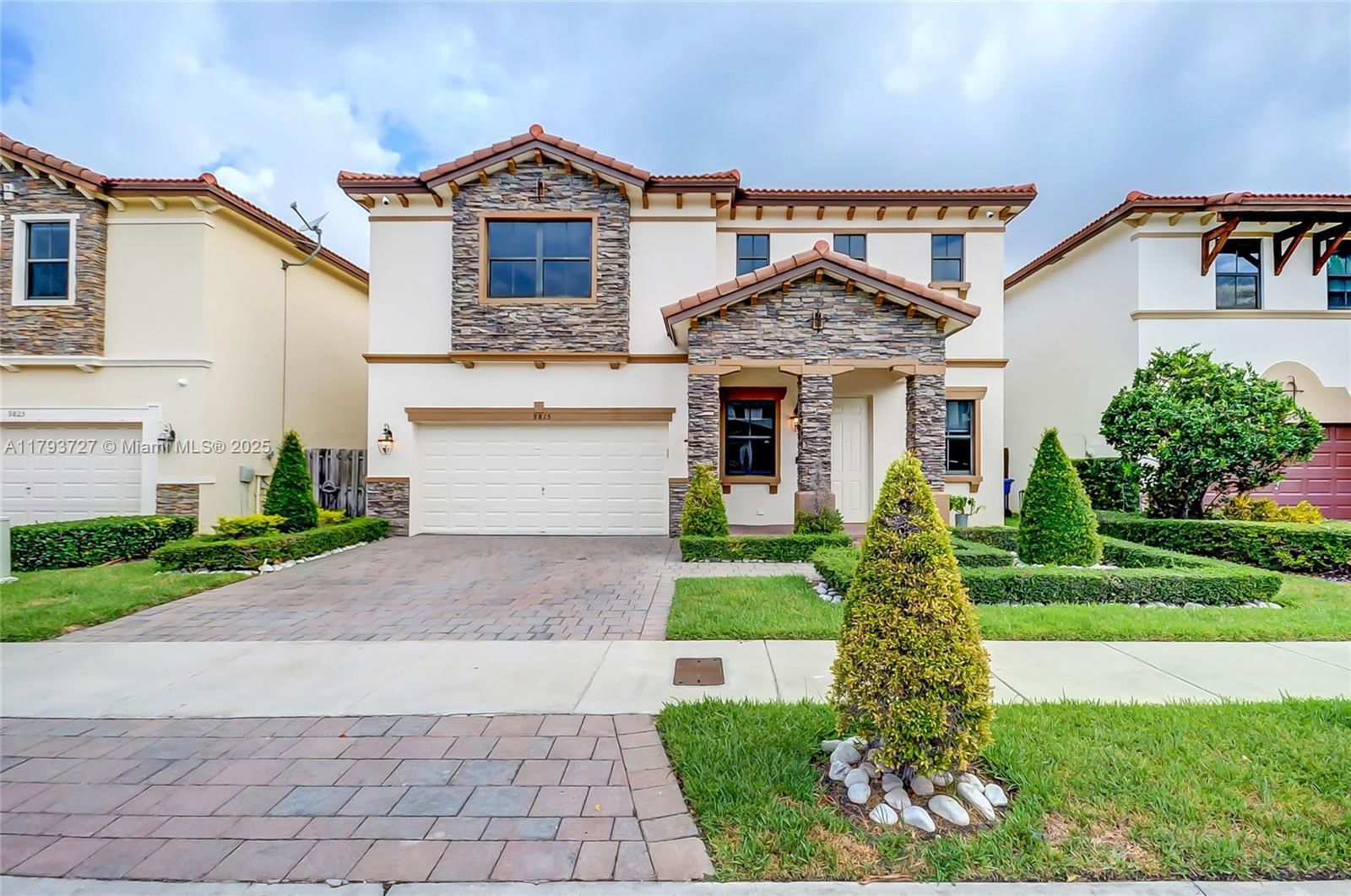 Real estate property located at 9815 86th Ter, Miami-dade, Doral Breeze, Doral, FL