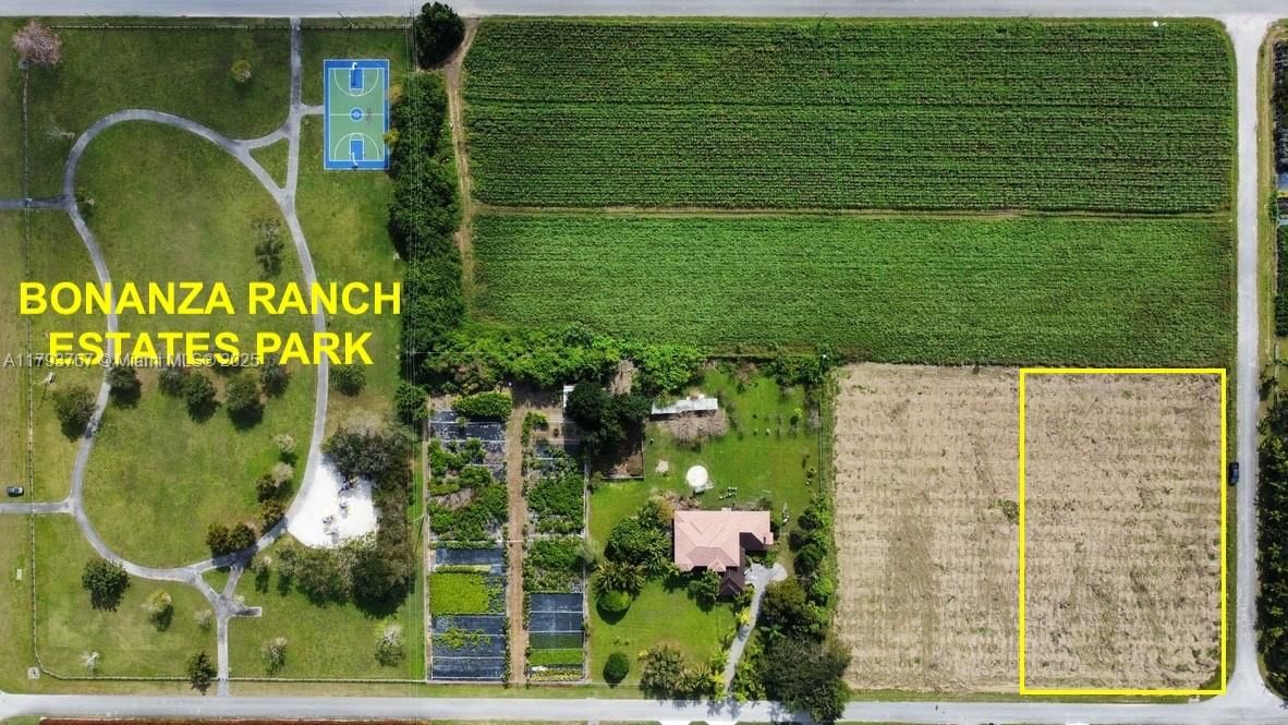 Real estate property located at 21298 238th ST, Miami-dade, None, Miami, FL
