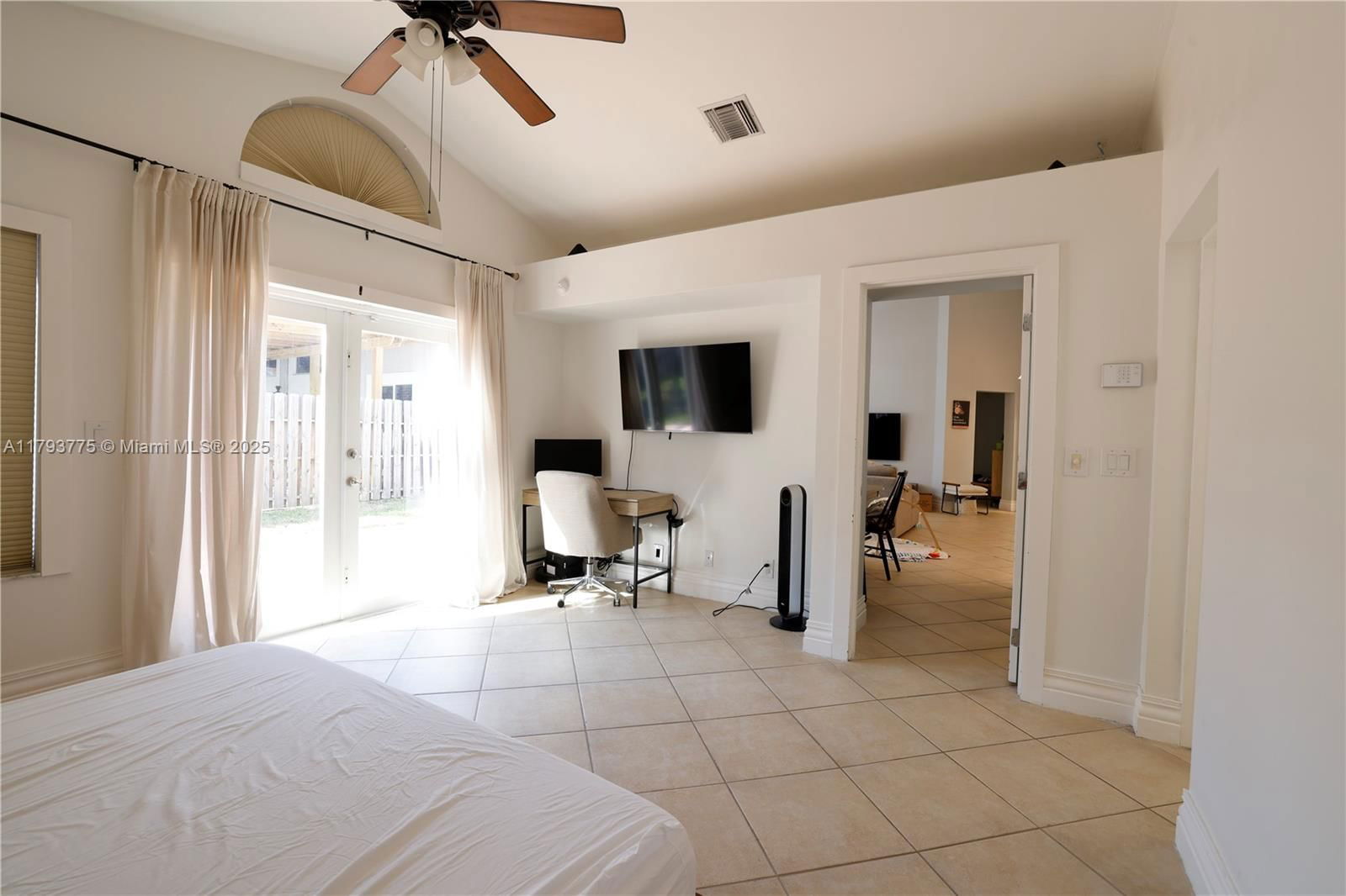 Real estate property located at 10181 4th St, Broward, Central Park Lake, Plantation, FL