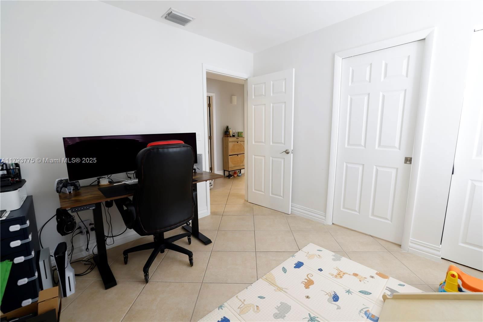 Real estate property located at 10181 4th St, Broward, Central Park Lake, Plantation, FL