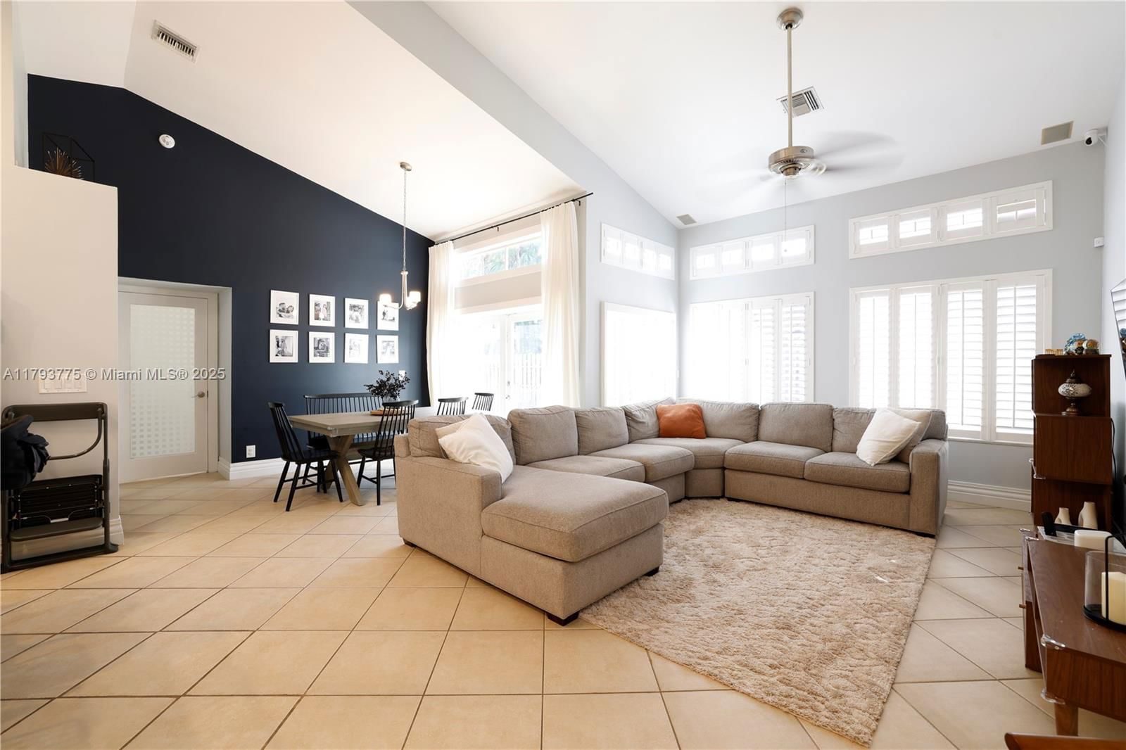 Real estate property located at 10181 4th St, Broward, Central Park Lake, Plantation, FL