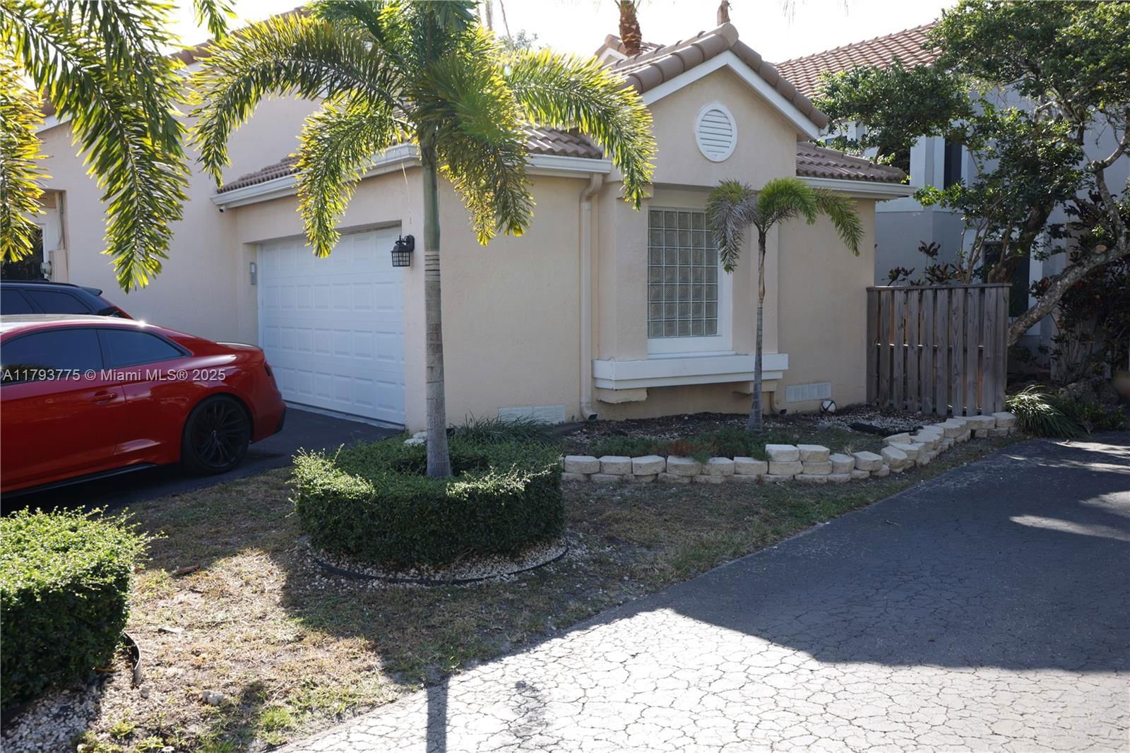 Real estate property located at 10181 4th St, Broward, Central Park Lake, Plantation, FL