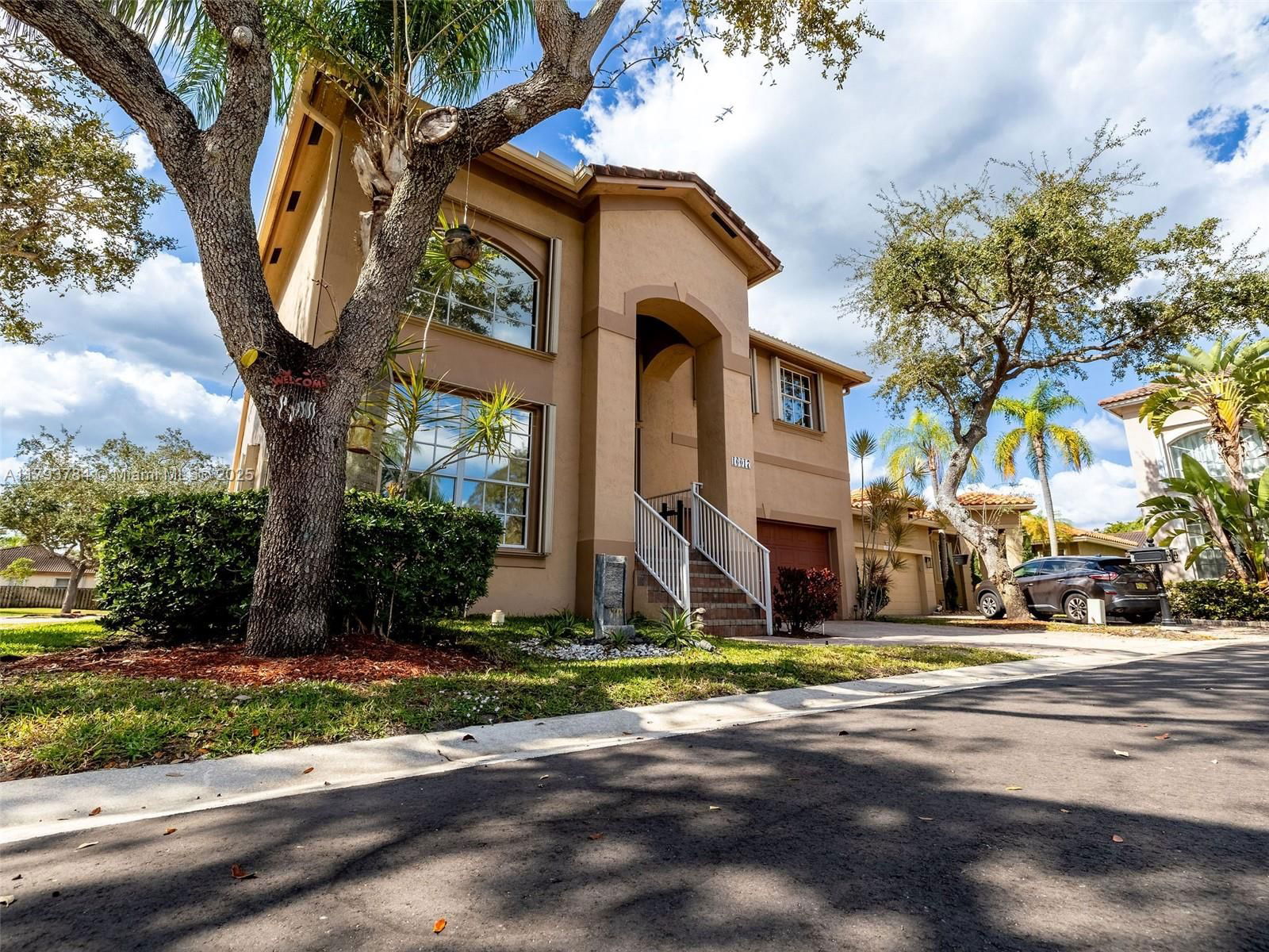 Real estate property located at 16017 Opal Creek Dr, Broward, Opal Creek, Weston, FL