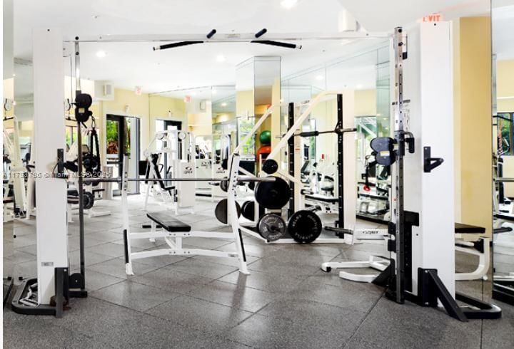 Real estate property located at 1581 Brickell Ave #1807, Miami-dade, Villa Regina Condo, Miami, FL