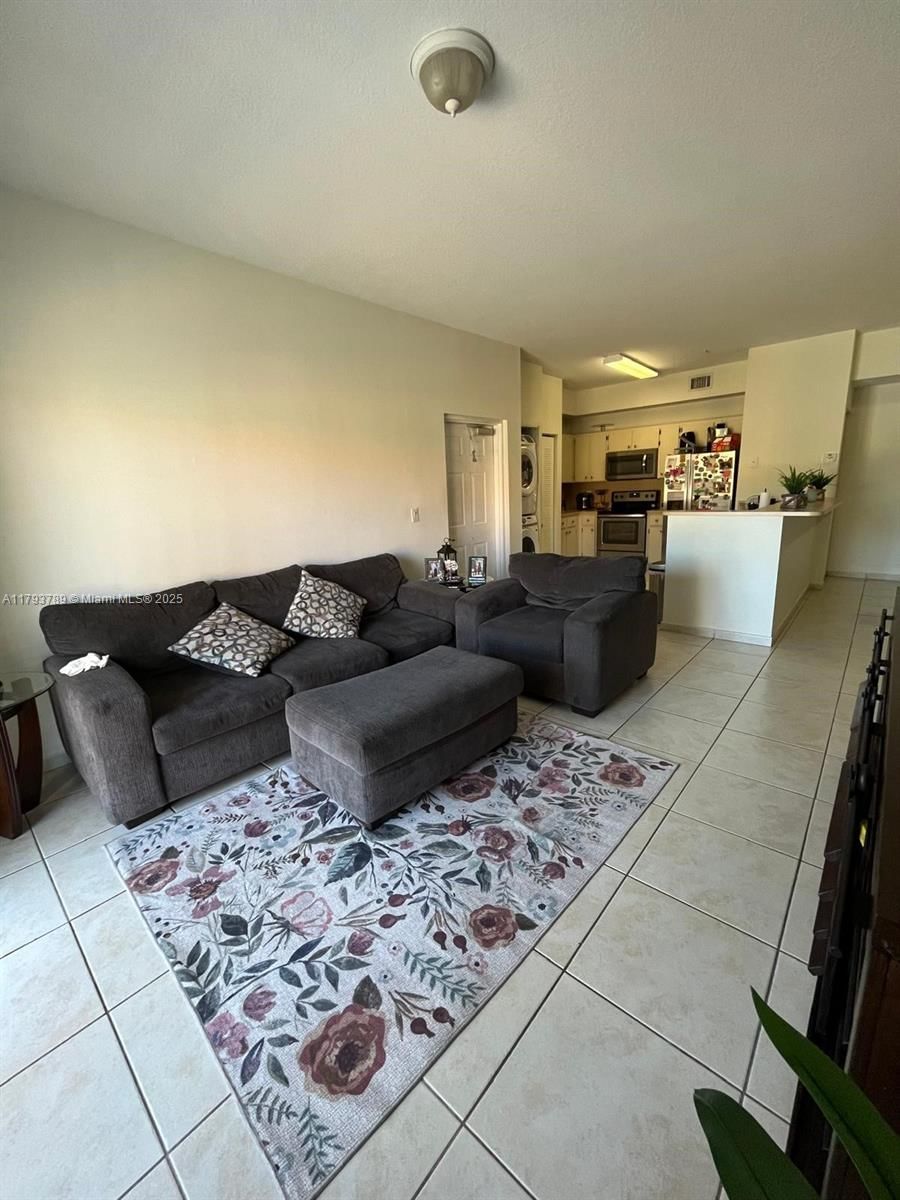 Real estate property located at 7270 114th Ave #203-9, Miami-dade, Palm Gardens At Doral Con, Doral, FL