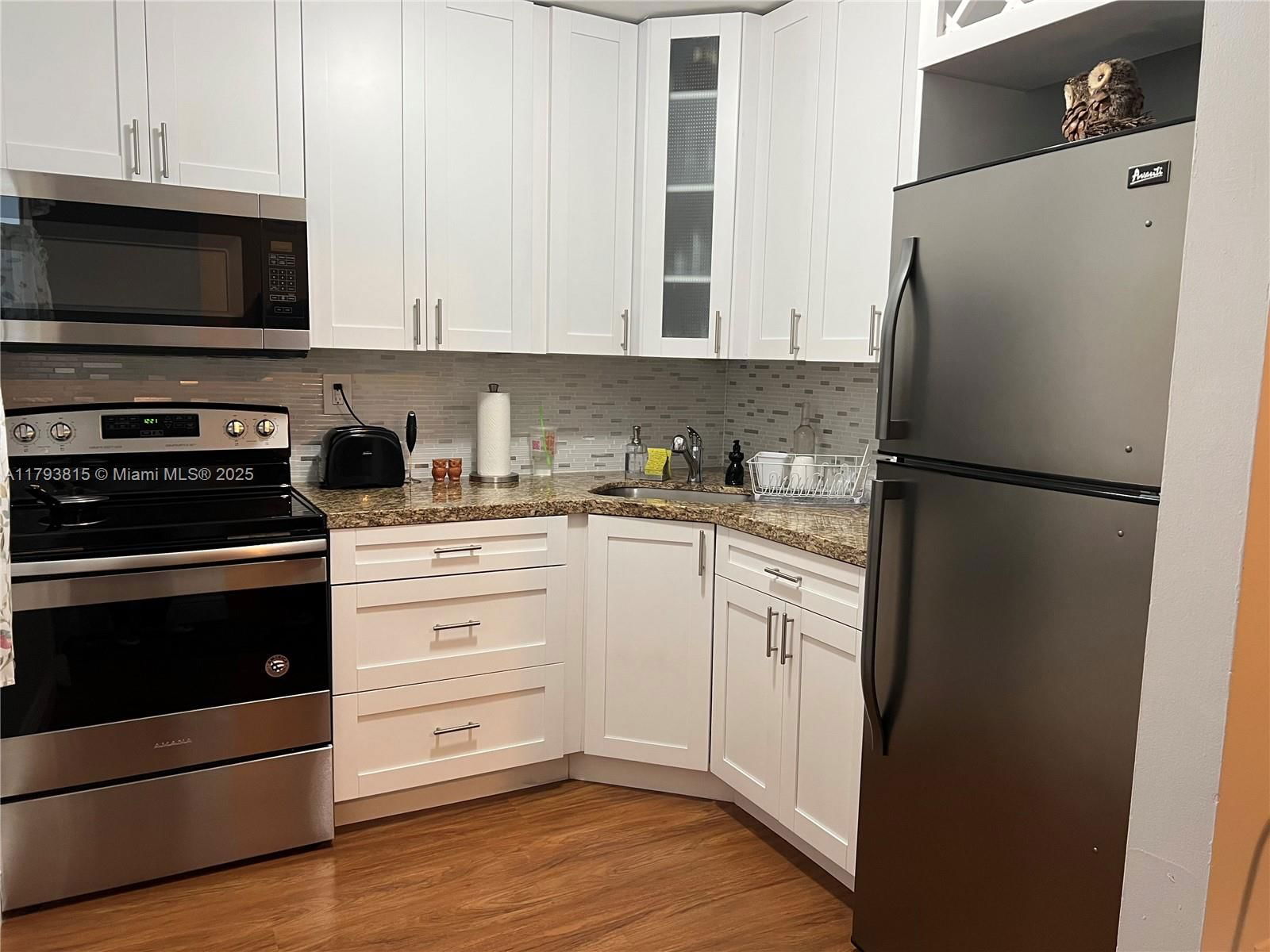 Real estate property located at 17255 95th Ave #247, Miami-dade, Village Homes & Condos At, Palmetto Bay, FL