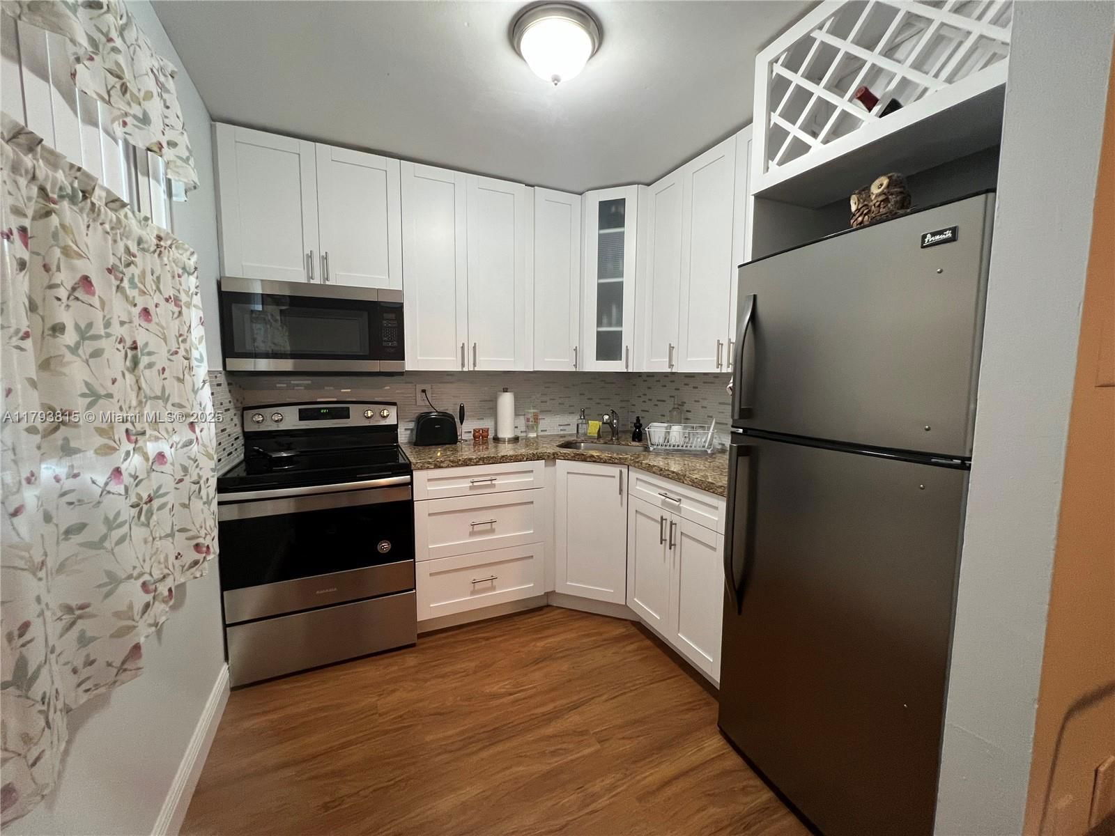 Real estate property located at 17255 95th Ave #247, Miami-dade, Village Homes & Condos At, Palmetto Bay, FL