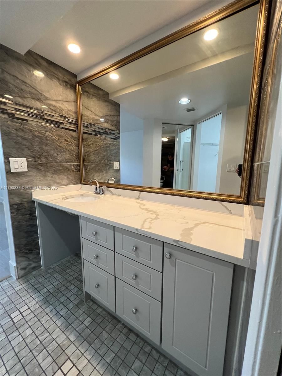 Real estate property located at 12701 14th St #312J, Broward, Cambridge At Century Vill, Pembroke Pines, FL