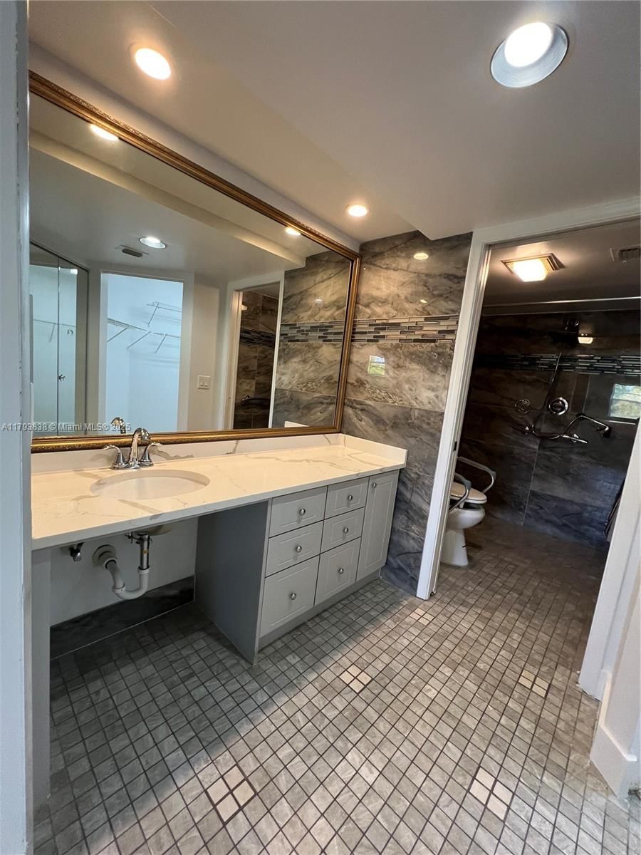 Real estate property located at 12701 14th St #312J, Broward, Cambridge At Century Vill, Pembroke Pines, FL