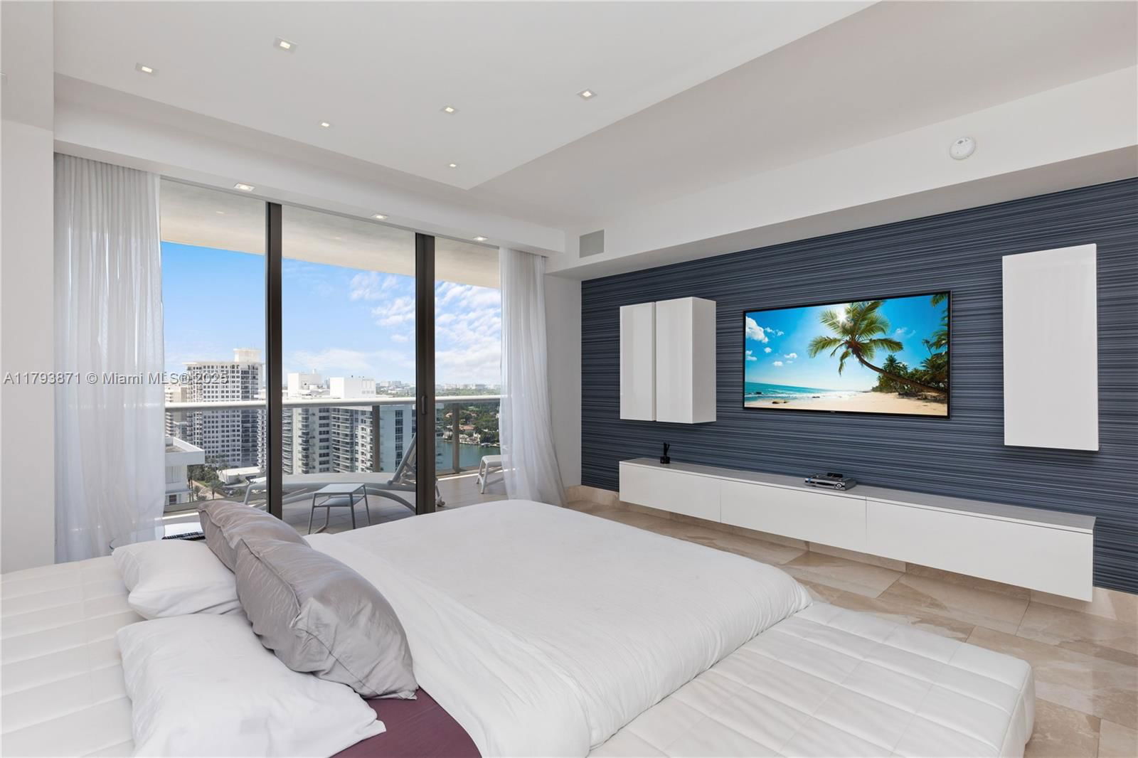 Real estate property located at 5875 Collins Ave #1908, Miami-dade, Mei Condo, Miami Beach, FL