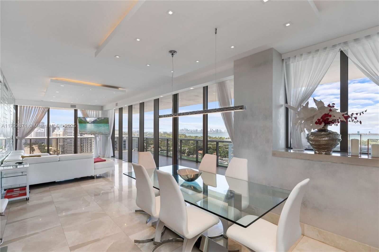 Real estate property located at 5875 Collins Ave #1908, Miami-dade, Mei Condo, Miami Beach, FL
