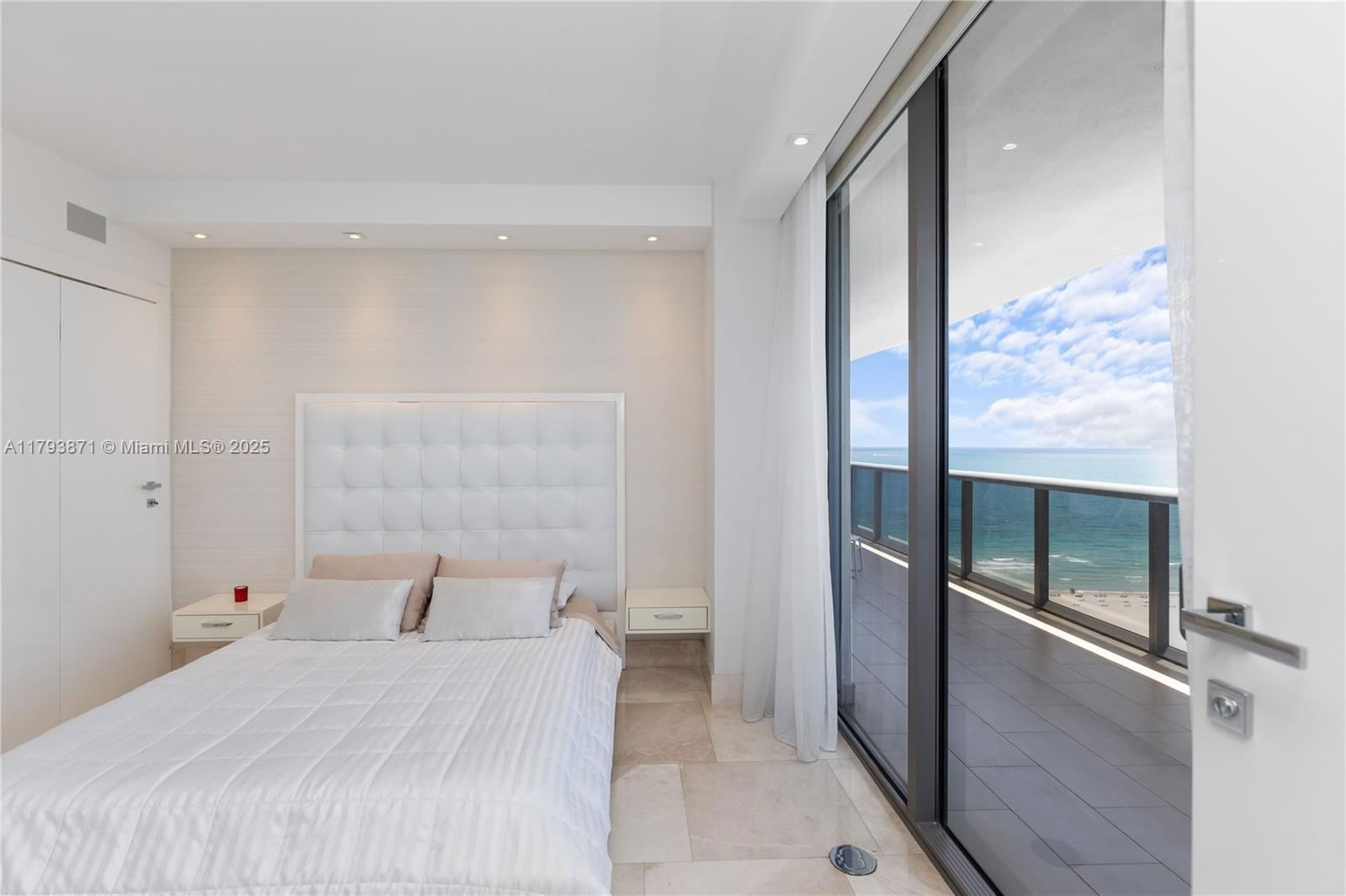 Real estate property located at 5875 Collins Ave #1908, Miami-dade, Mei Condo, Miami Beach, FL