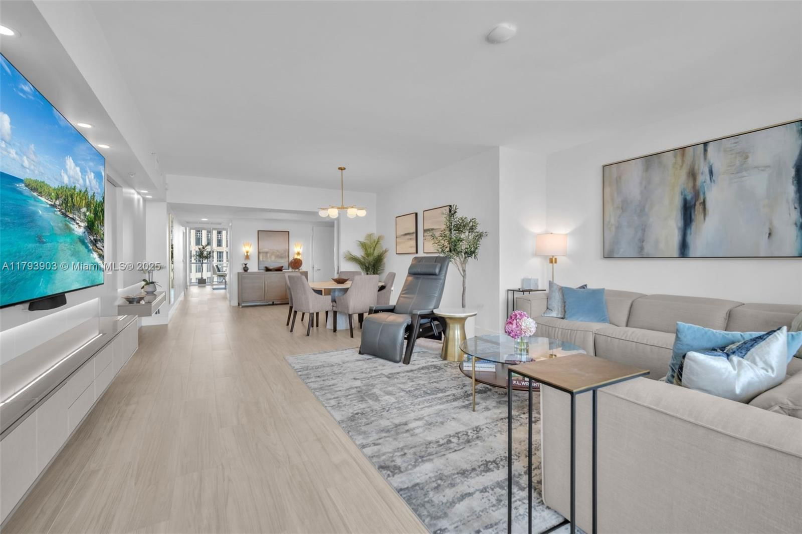 Real estate property located at 333 Las Olas Way #2209, Broward, Las Olas River House Cond, Fort Lauderdale, FL