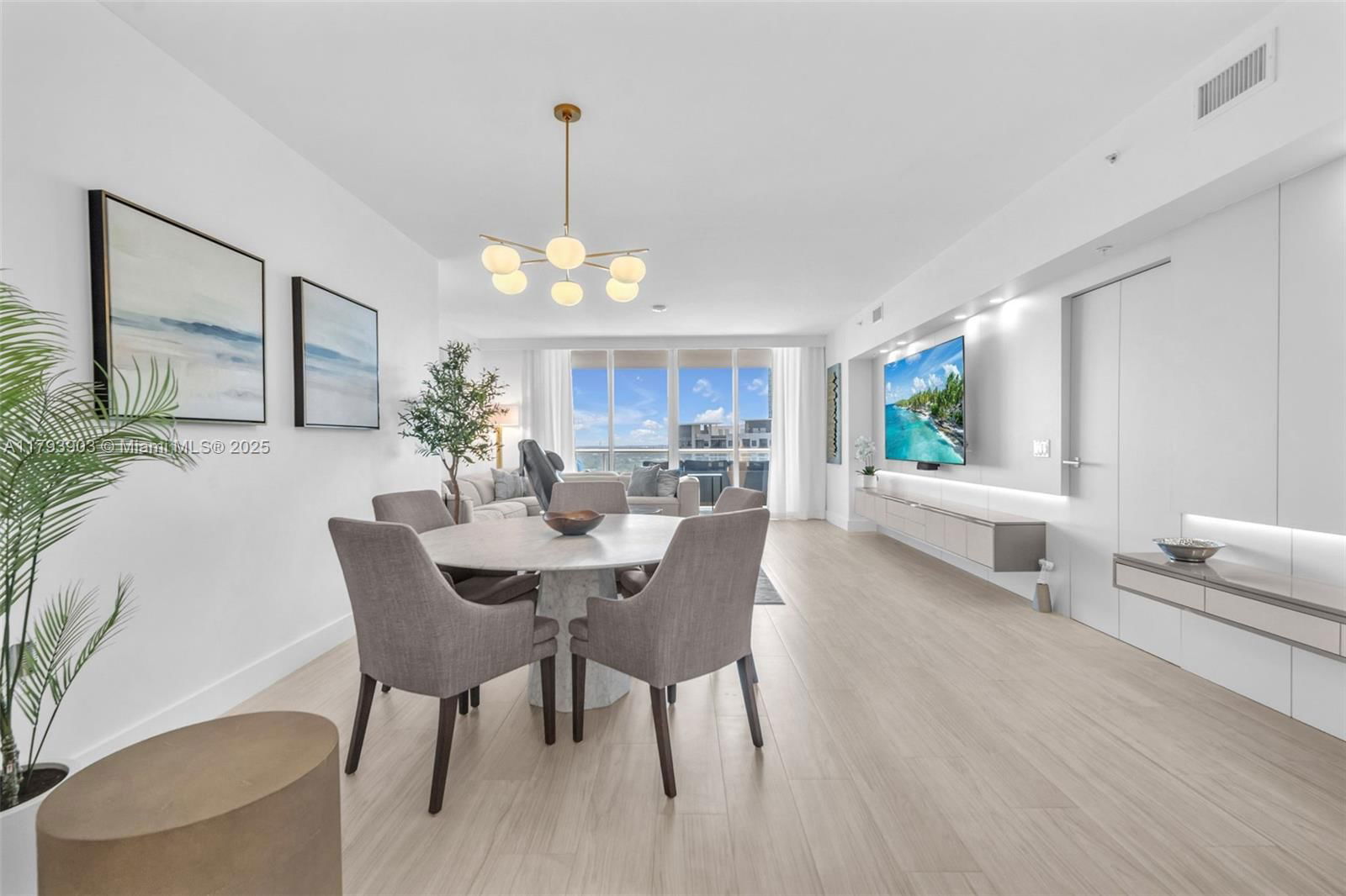 Real estate property located at 333 Las Olas Way #2209, Broward, Las Olas River House Cond, Fort Lauderdale, FL
