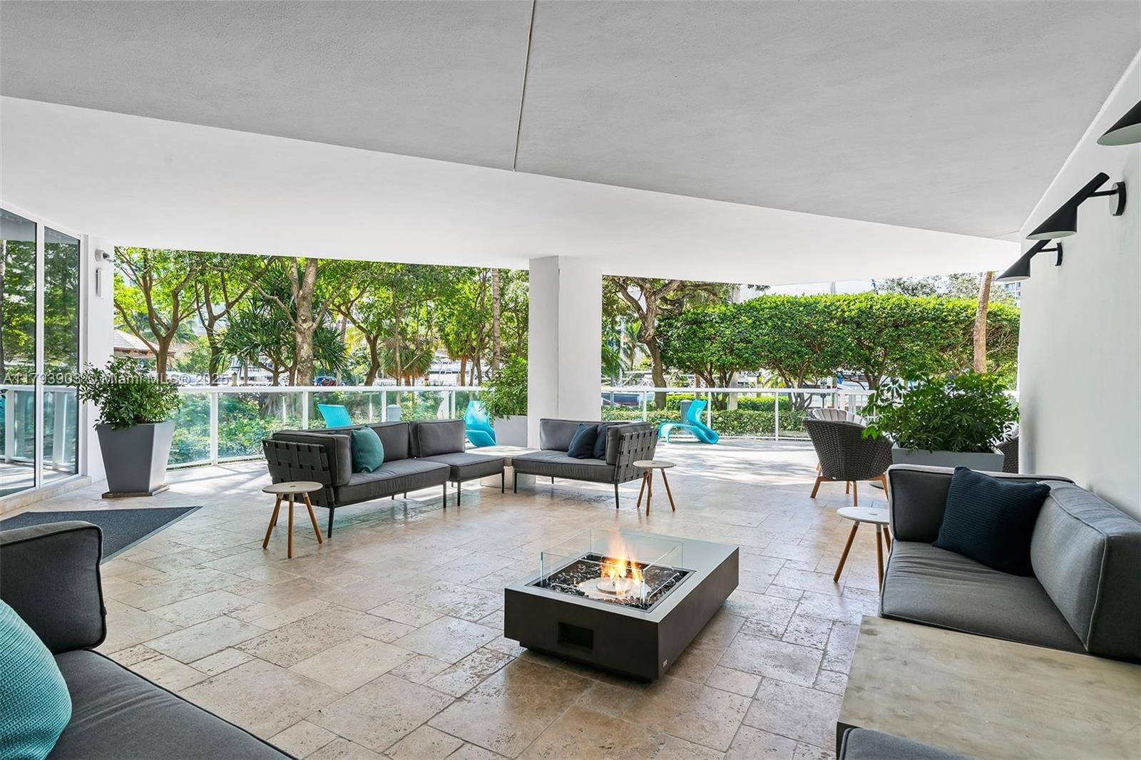 Real estate property located at 333 Las Olas Way #2209, Broward, Las Olas River House Cond, Fort Lauderdale, FL