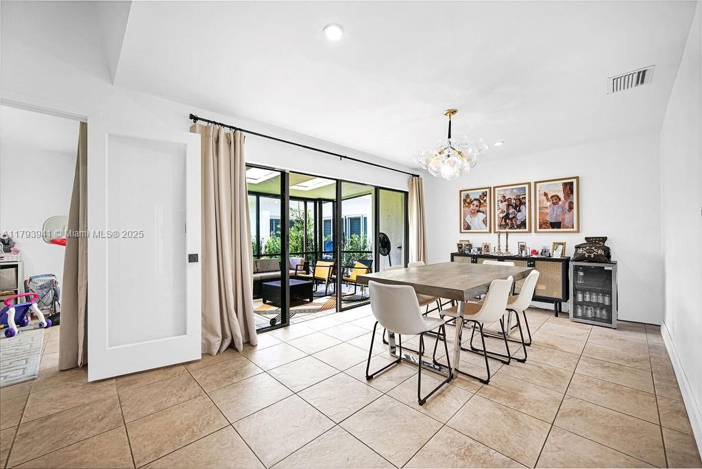 Real estate property located at 3501 Keyser Ave #43, Broward, Emerald Green Section Thr, Hollywood, FL