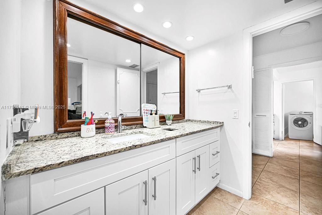 Real estate property located at 3501 Keyser Ave #43, Broward, Emerald Green Section Thr, Hollywood, FL