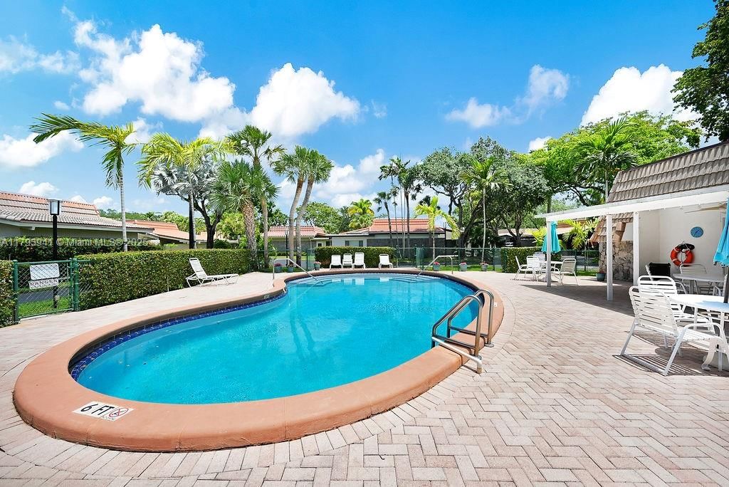 Real estate property located at 3501 Keyser Ave #43, Broward, Emerald Green Section Thr, Hollywood, FL