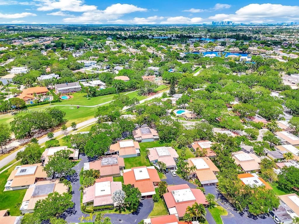 Real estate property located at 3501 Keyser Ave #43, Broward, Emerald Green Section Thr, Hollywood, FL