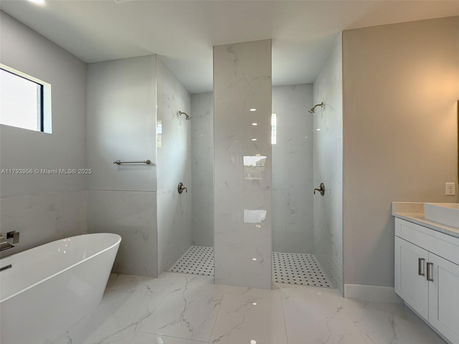 Real estate property located at 417 Paddock St, Lee, Southwood, Lehigh Acres, FL