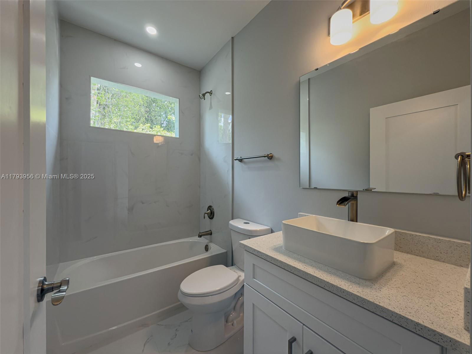 Real estate property located at 417 Paddock St, Lee, Southwood, Lehigh Acres, FL