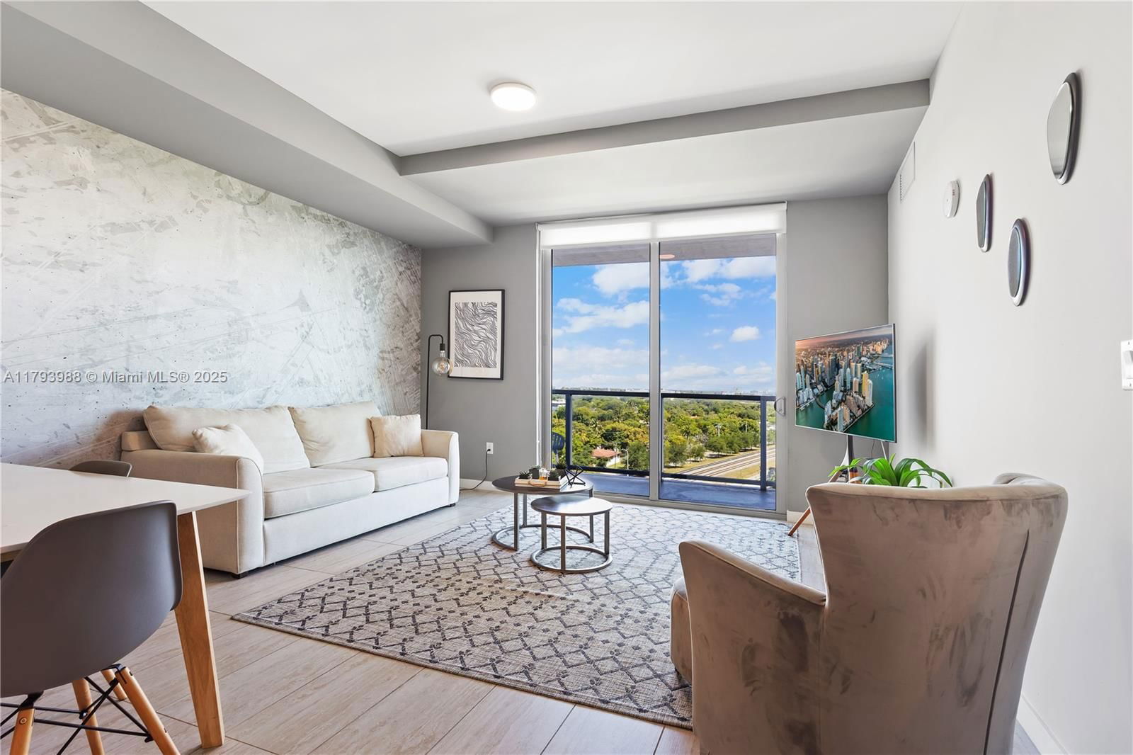 Real estate property located at 3900 Biscayne Blvd N-813, Miami-dade, Quadro Condo, Miami, FL