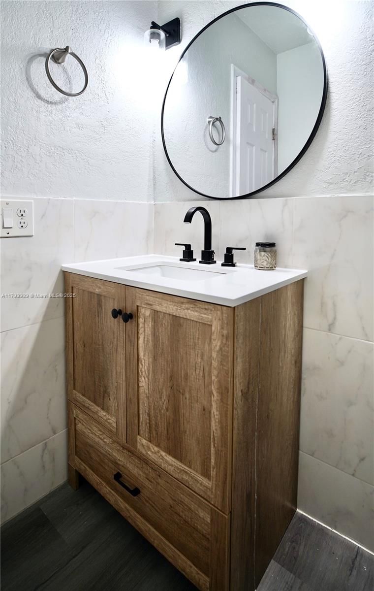 Real estate property located at 5224 24th Way #8-B, Miami-dade, Westpark Villas Condo, Hialeah, FL