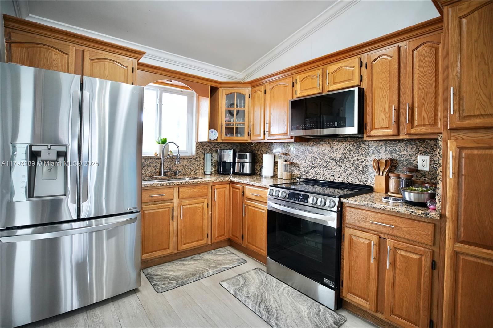 Real estate property located at 5224 24th Way #8-B, Miami-dade, Westpark Villas Condo, Hialeah, FL