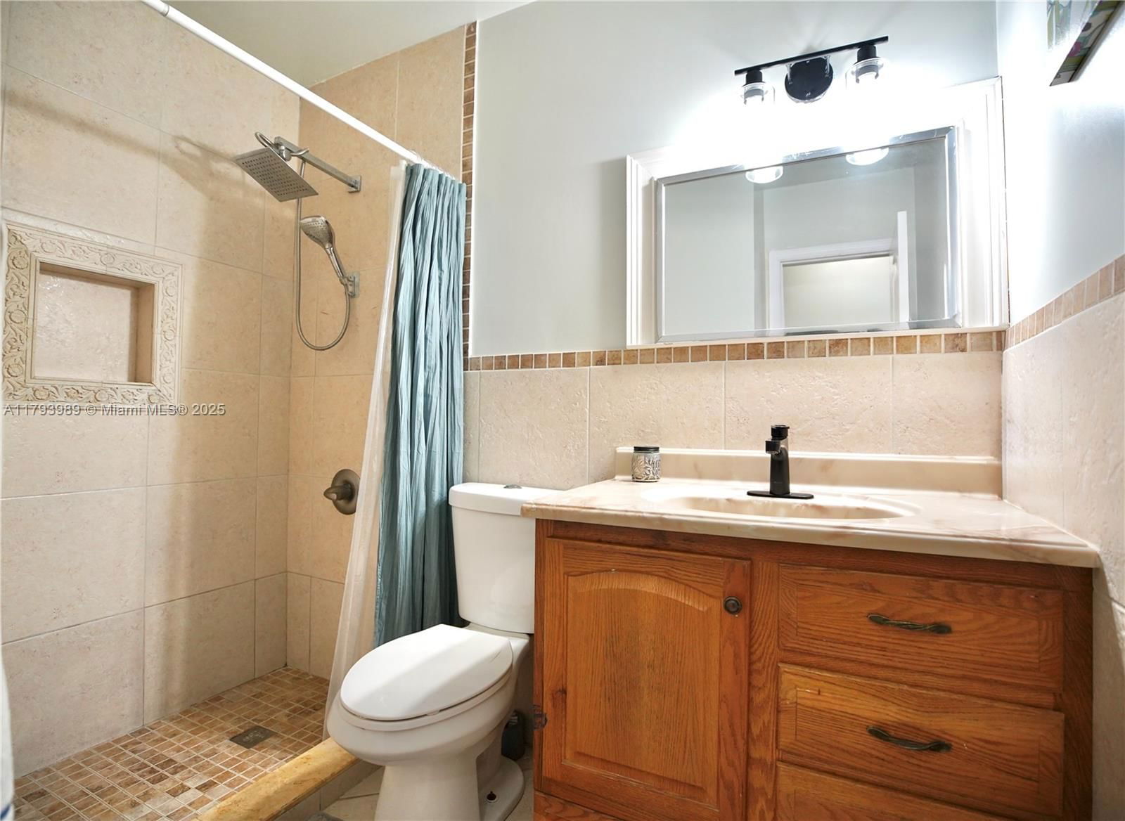 Real estate property located at 5224 24th Way #8-B, Miami-dade, Westpark Villas Condo, Hialeah, FL