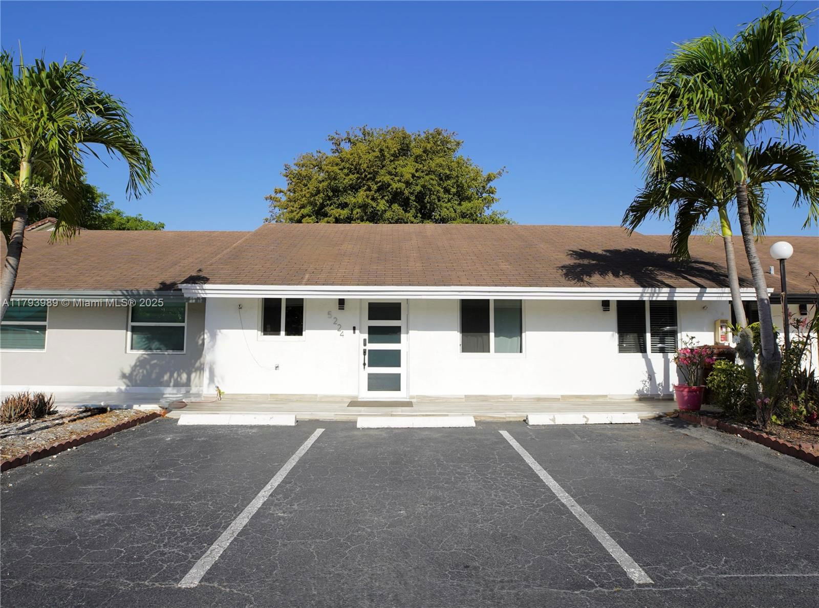 Real estate property located at 5224 24th Way #8-B, Miami-dade, Westpark Villas Condo, Hialeah, FL