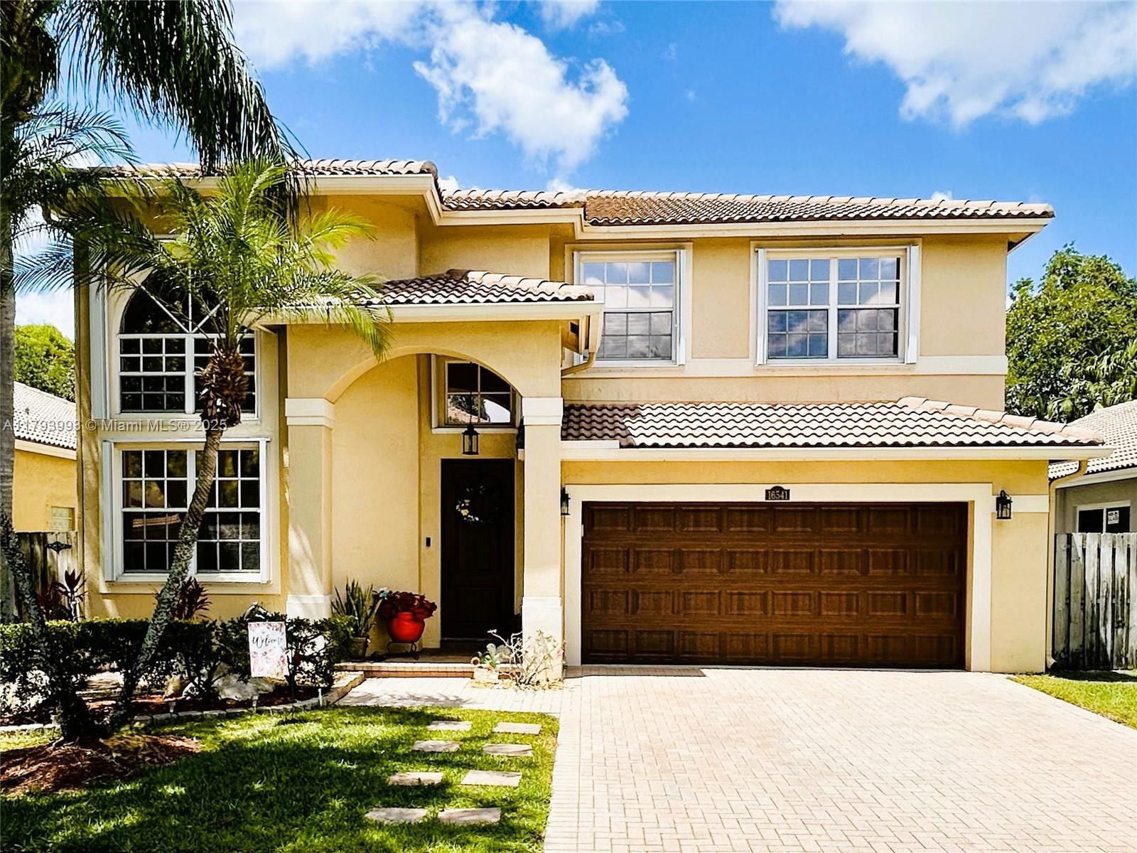 Real estate property located at 16541 Turquoise Trl, Broward, Amber-ruby Cove Plat, Weston, FL