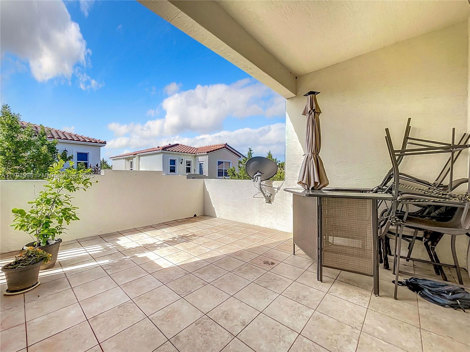 Real estate property located at 12448 17th Mnr, Broward, Centra Falls, Pembroke Pines, FL