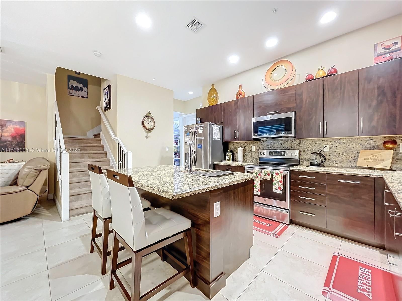 Real estate property located at 12448 17th Mnr, Broward, Centra Falls, Pembroke Pines, FL