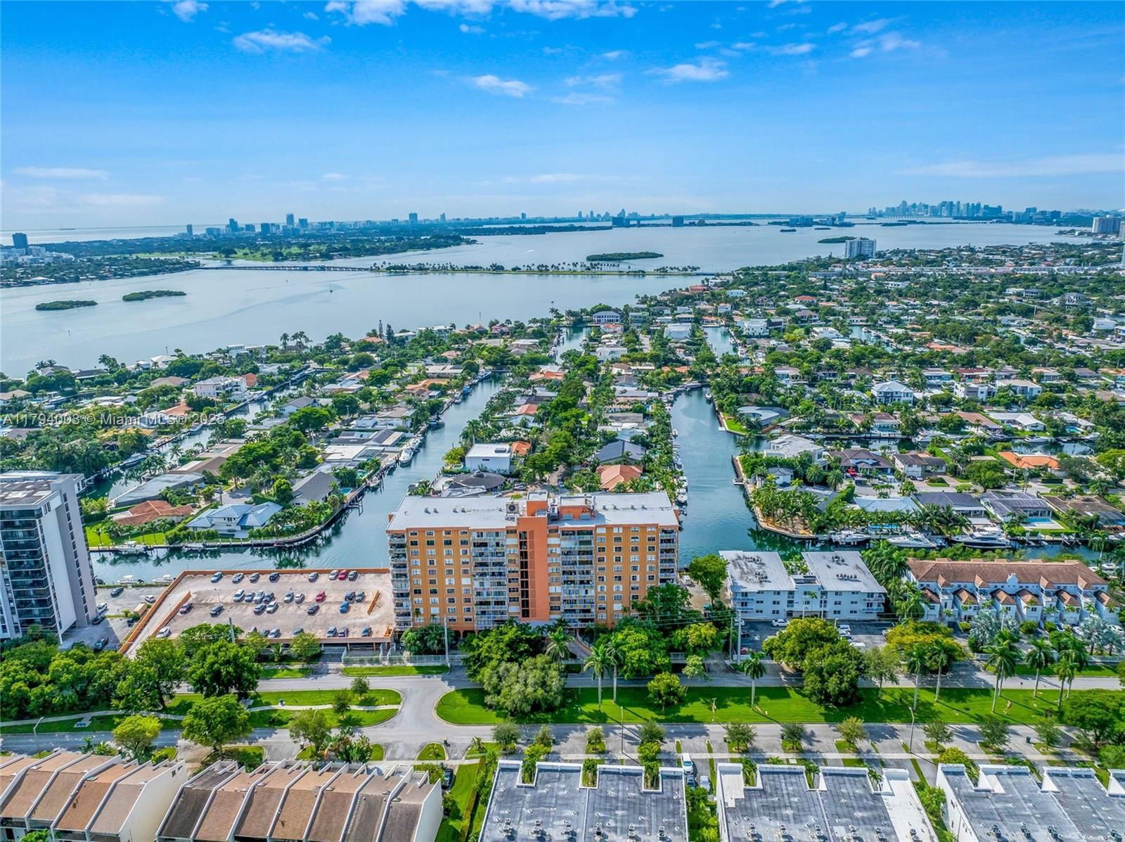 Real estate property located at 2450 135th St #1006, Miami-dade, Waterside Towers Condo, North Miami, FL
