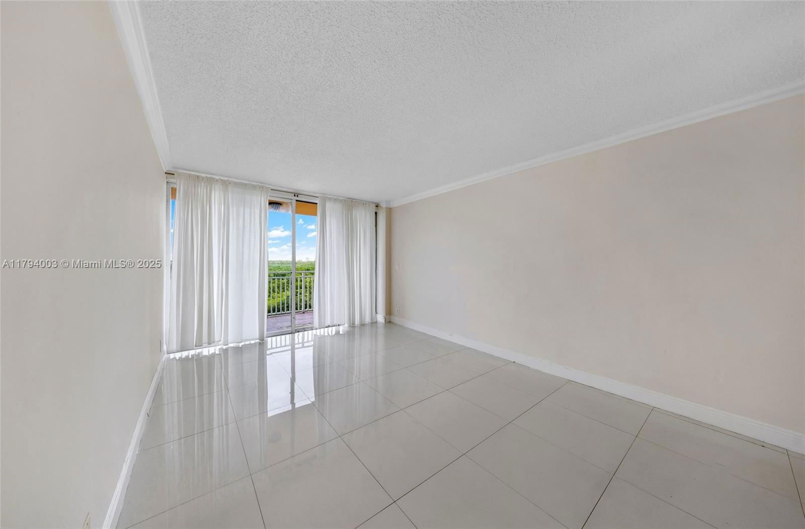 Real estate property located at 2450 135th St #1006, Miami-dade, Waterside Towers Condo, North Miami, FL