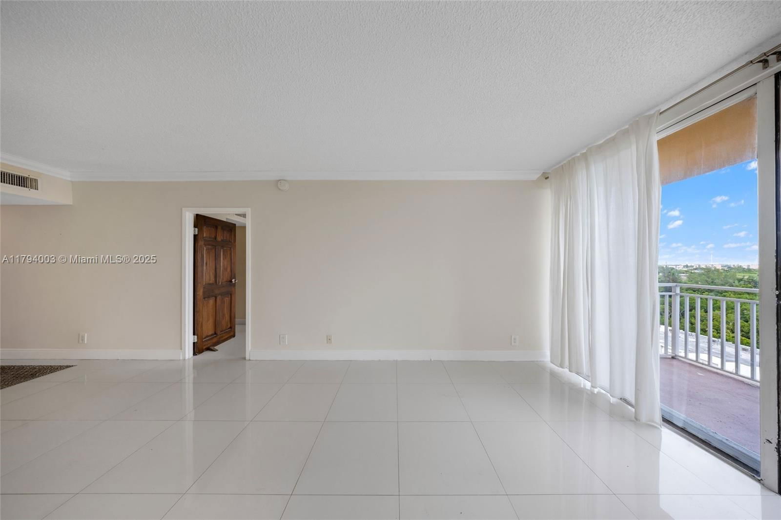 Real estate property located at 2450 135th St #1006, Miami-dade, Waterside Towers Condo, North Miami, FL