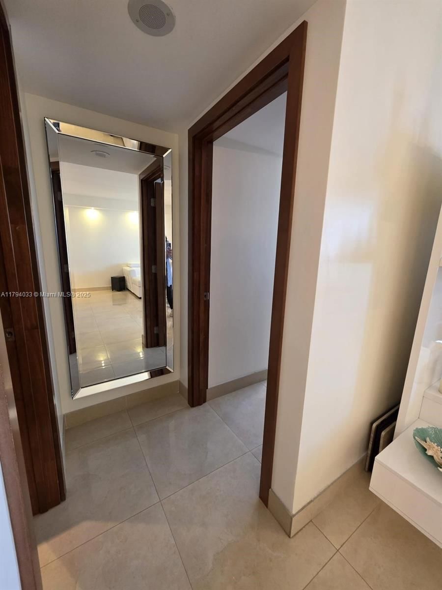 Real estate property located at 9225 Collins Ave #1409, Miami-dade, Four Winds Condo, Surfside, FL