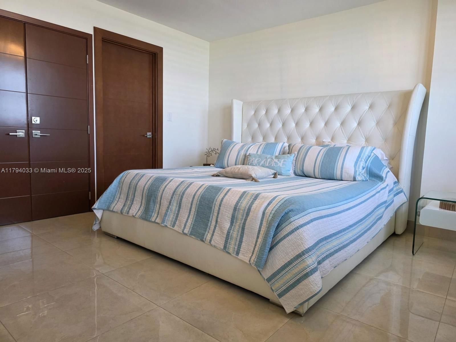Real estate property located at 9225 Collins Ave #1409, Miami-dade, Four Winds Condo, Surfside, FL