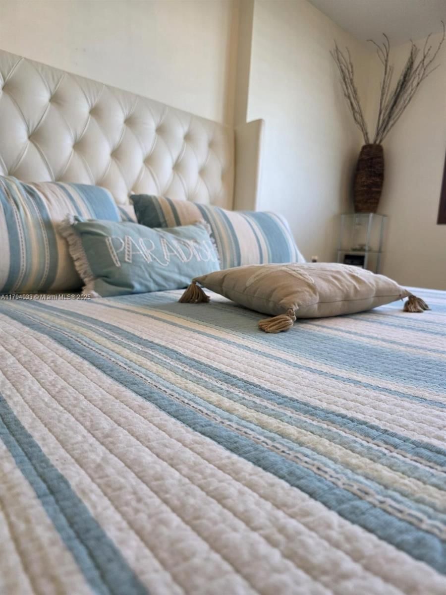 Real estate property located at 9225 Collins Ave #1409, Miami-dade, Four Winds Condo, Surfside, FL